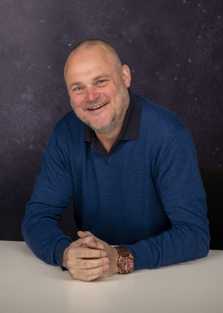 Al Murray, writer and comedian. Celebrity portrait by Gullachsen.
